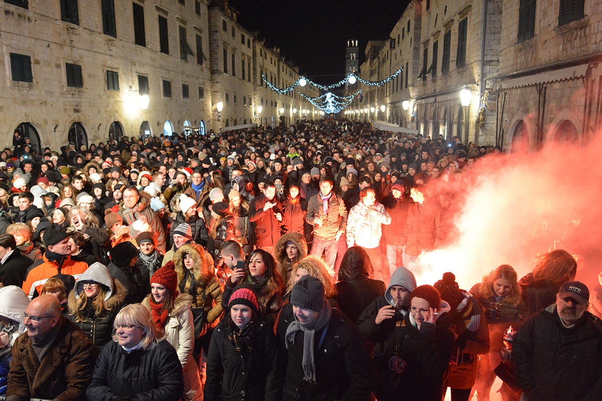 Doček Nove 2015. godine na Stradunu