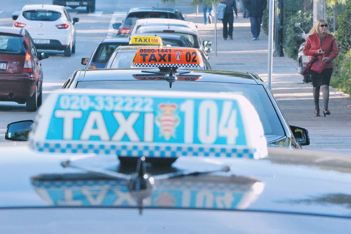 Taxi