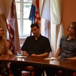 UNIDU Rektor uručio priznanja za najbolje studente u projektu WebPoSt 22 WEBPOST DODJELA REKTORAT 82