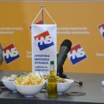 HNS USUSRET SJEDNICI 'Visina paušalnog poreza ne može biti ista od Straduna do Kantafiga' 4 hns pressica osjeti povijest 4